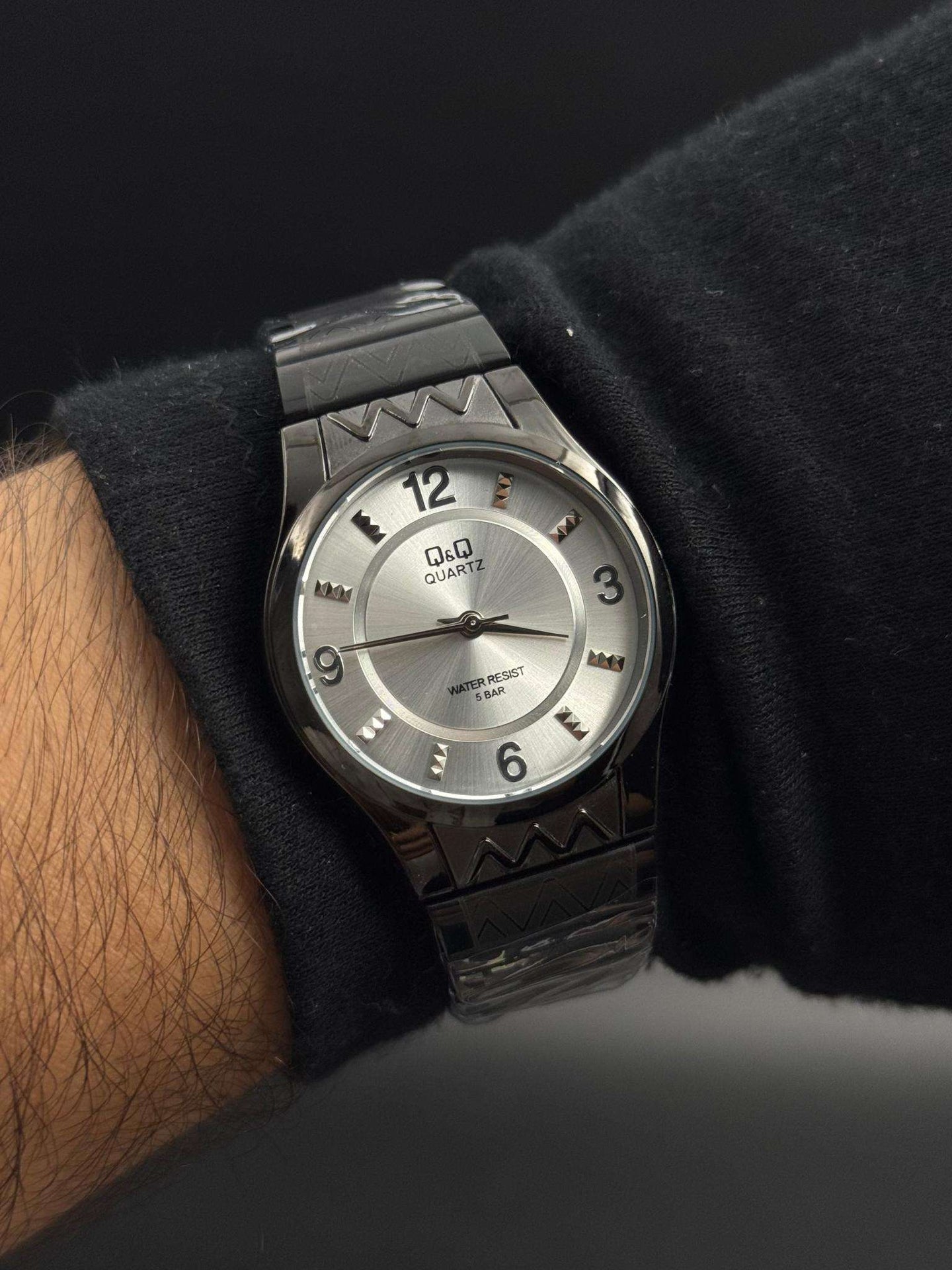 QYQ Mujer 3V Negro Tablero Plateado