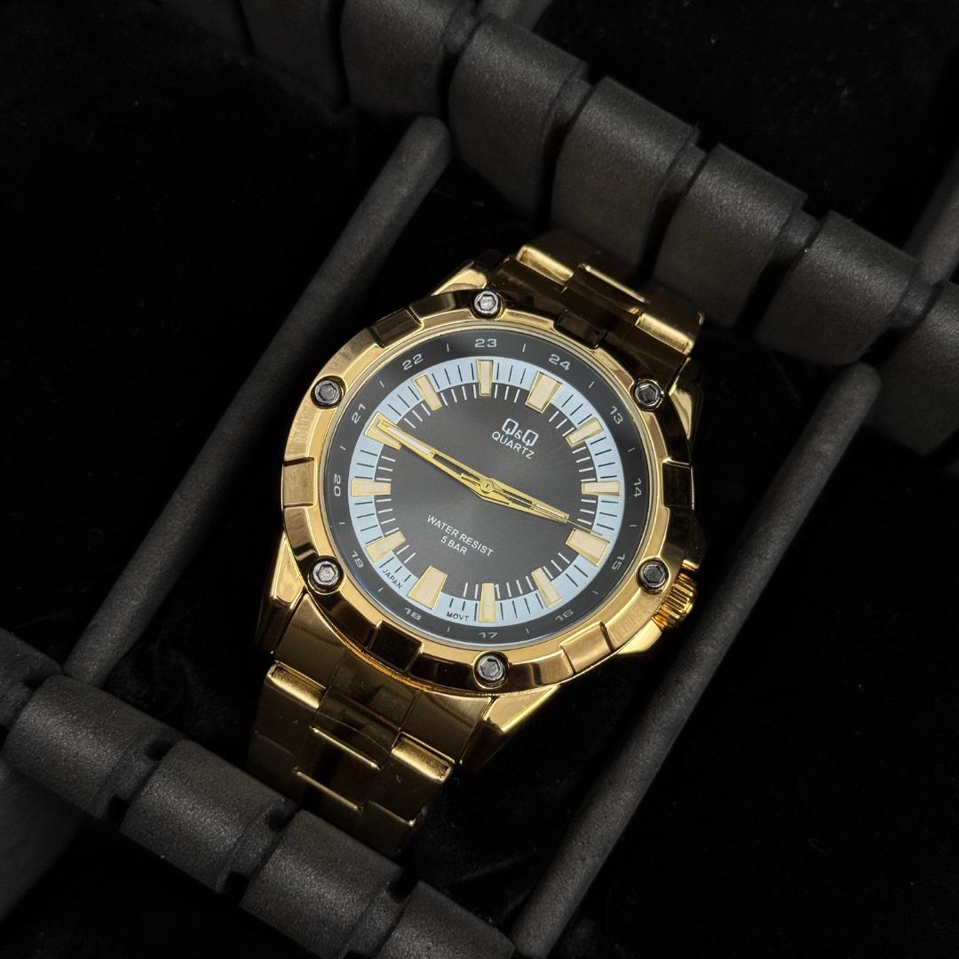 QYQ 4280 Dorado Tablero Negro Blanco