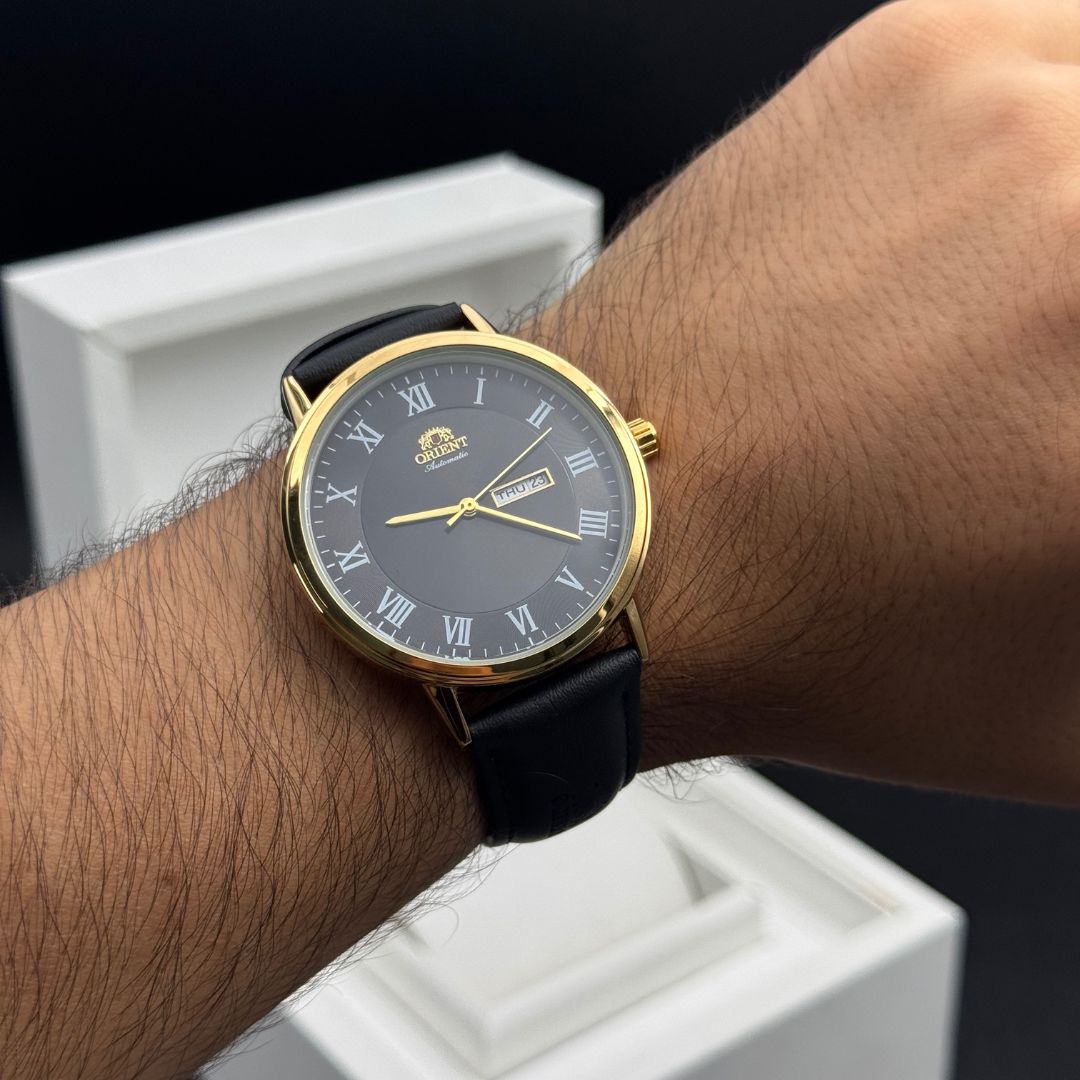 Ornt Cuero Negro Tablero Negro dorado