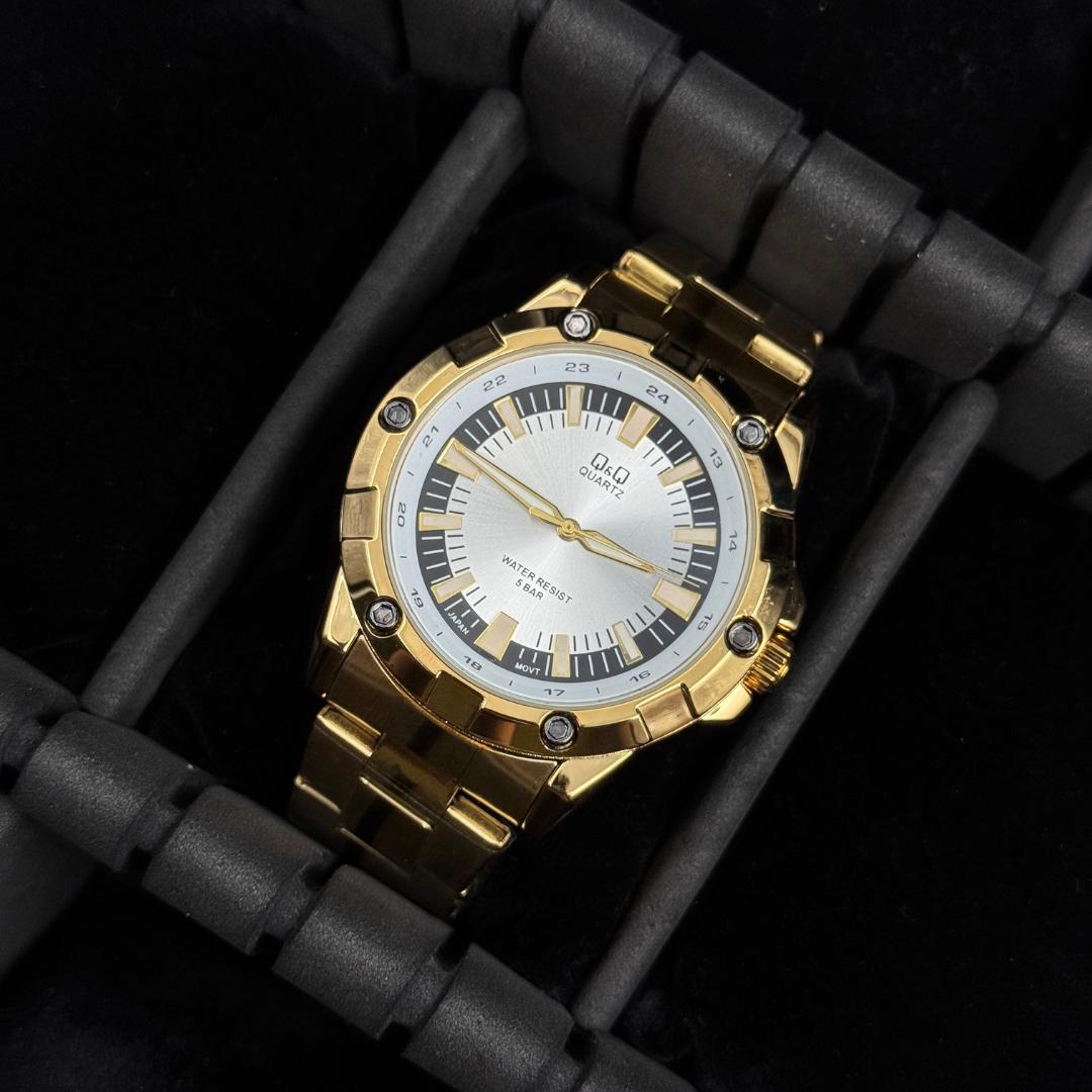 QYQ 4280 Dorado Tablero Plateado Negro