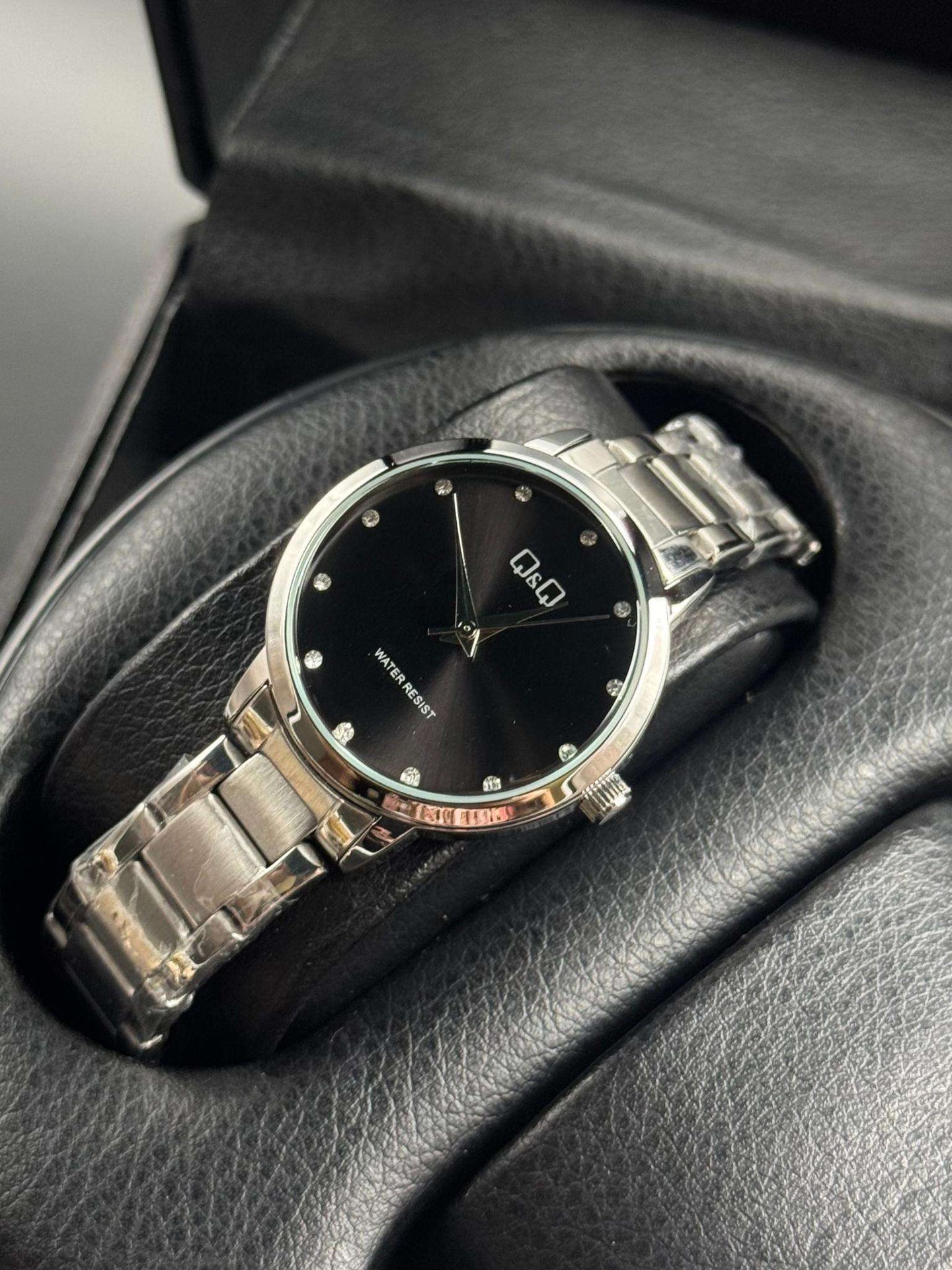 QYQ Mujer New Diamond Plateado Tablero Negro