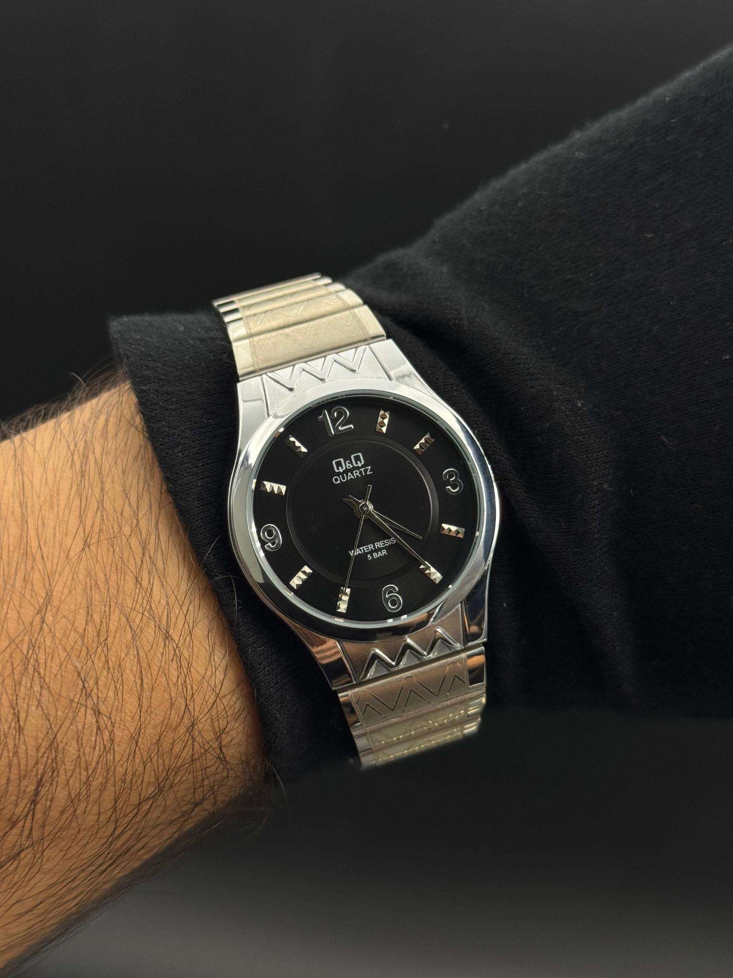 QYQ 3V Plateado Tablero Negro