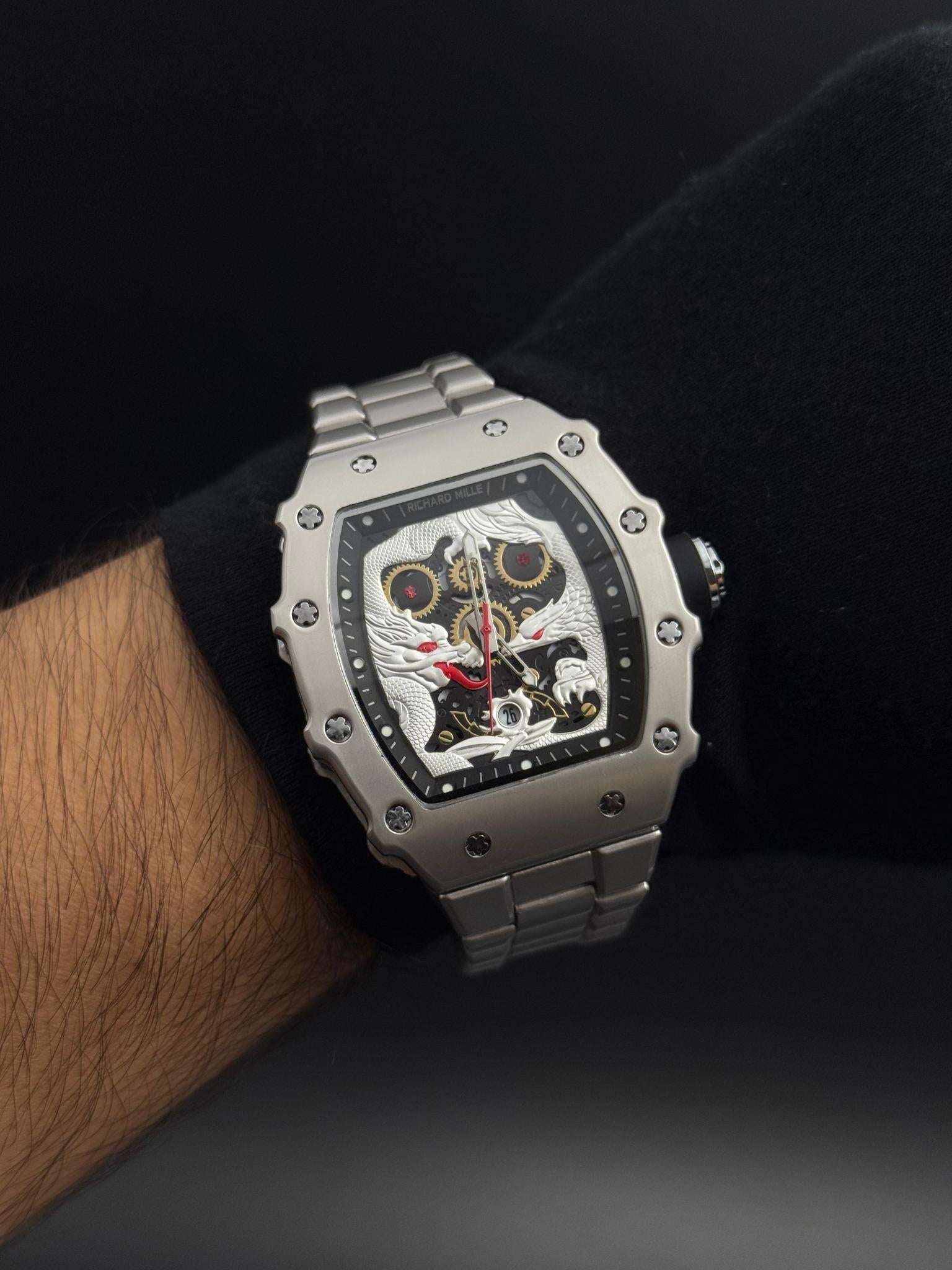 Rchrd Mll Metal Dragon Plateado - Blanco