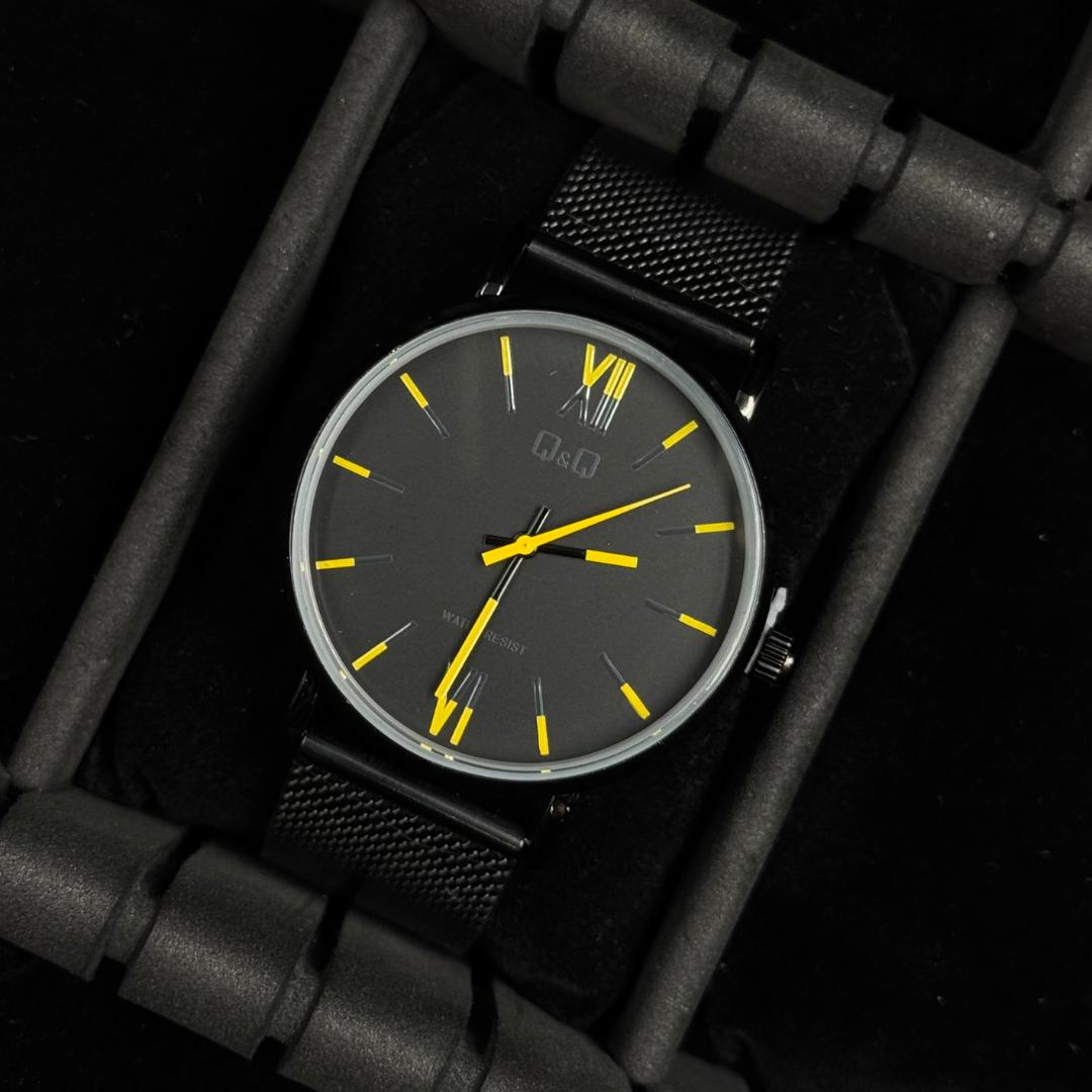 QYQ NEGRO TABLERO NEGRO - AMARILLO