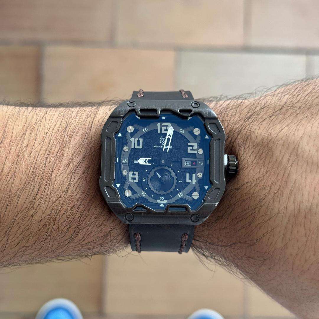 G-fx Cuadrado Cuero Café Oscuro Tabero Negro