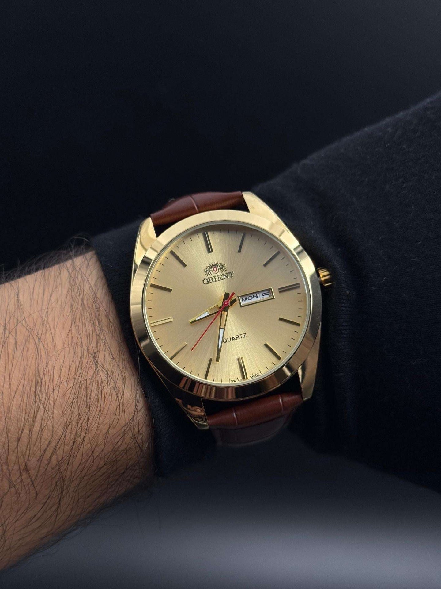 Ornt Clasico 320 Cuero Cafe Tablero Dorado Dorado