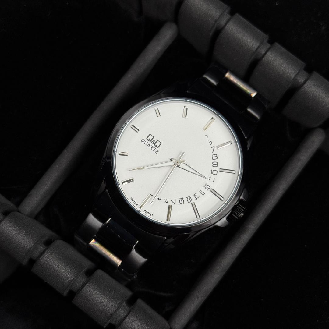 QYQ Date Negro Tablero Blanco