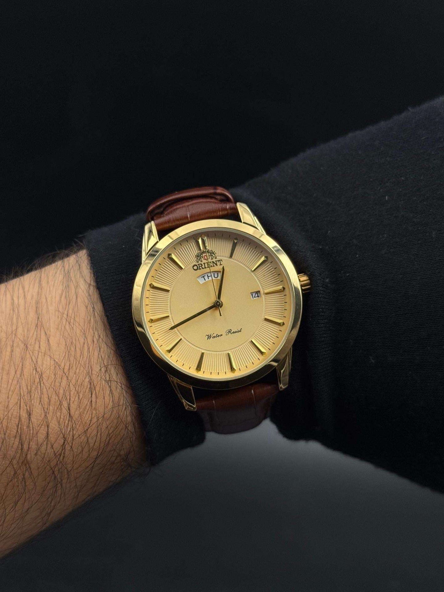 Ornt Daydate Cuero Cafe Tablero Amarillo Dorado