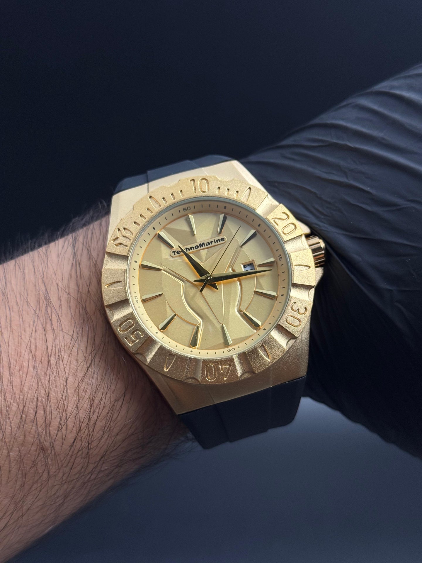 Tchmrn 903 Goma Negra Tablero Dorado Dorado