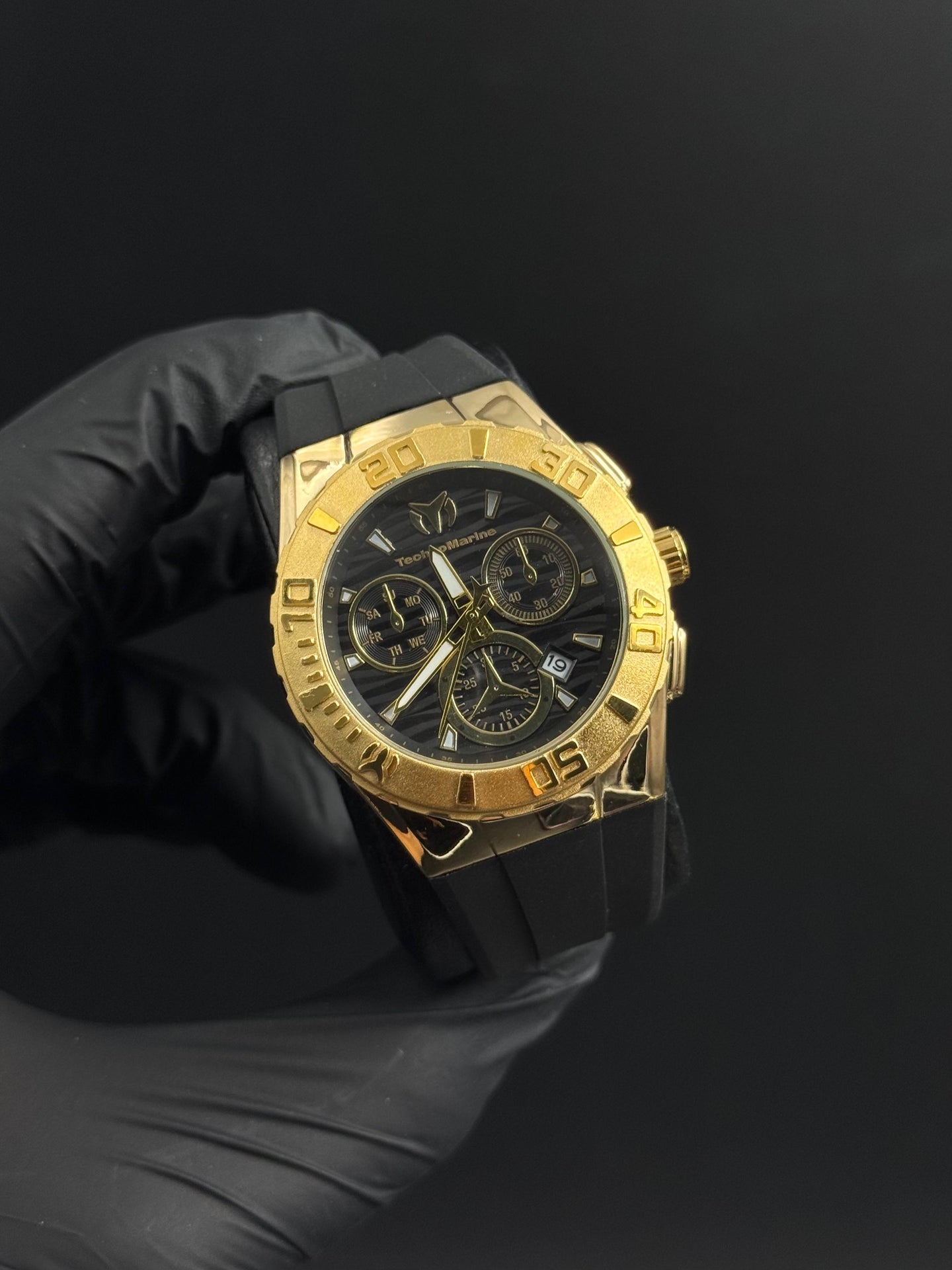 Tchmrnr Mujer MZ Goma Negra Tablero Negro Dorado