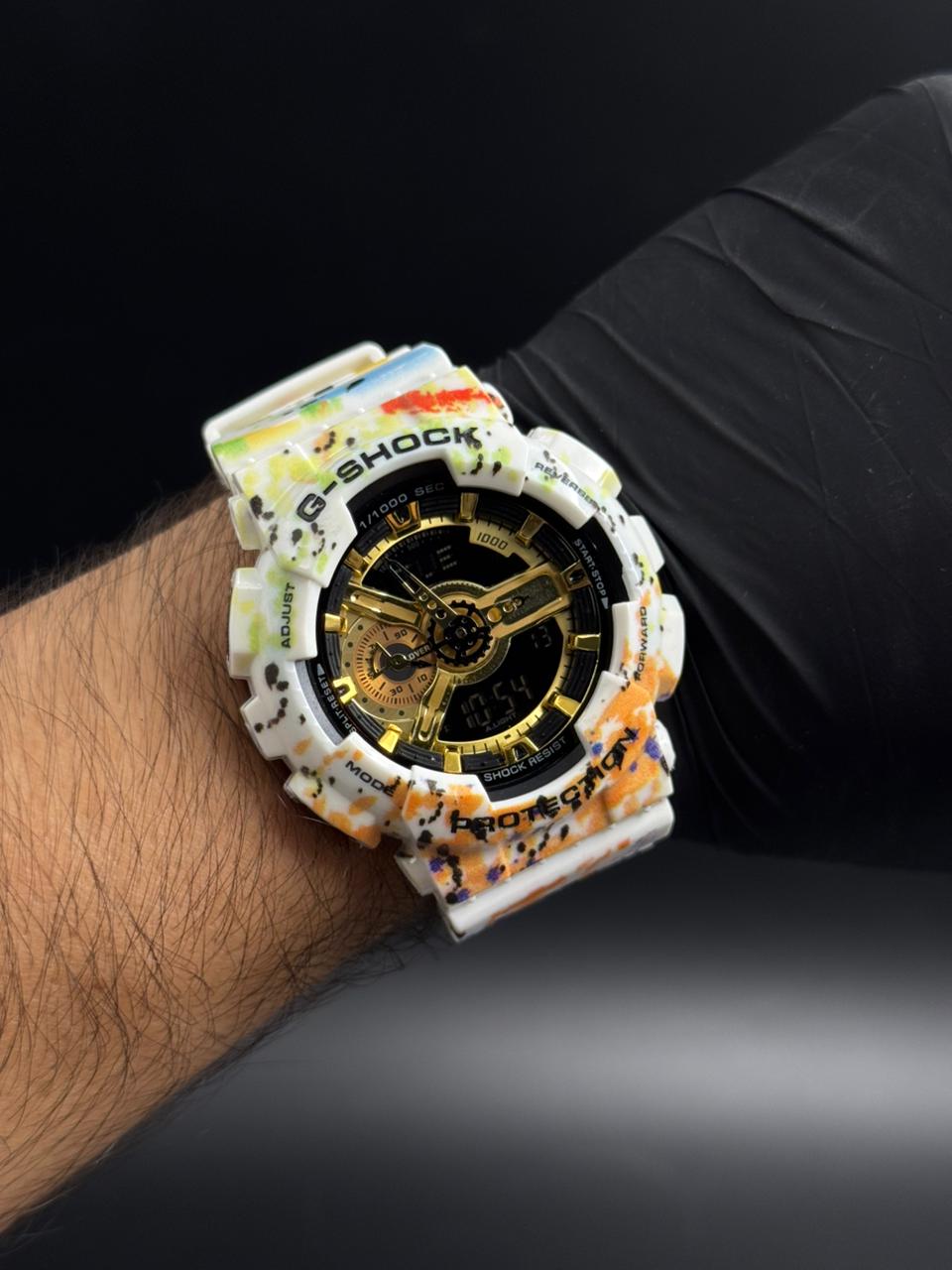 G-shck World Time Bicolor Blanco Tablero Dorado Negro